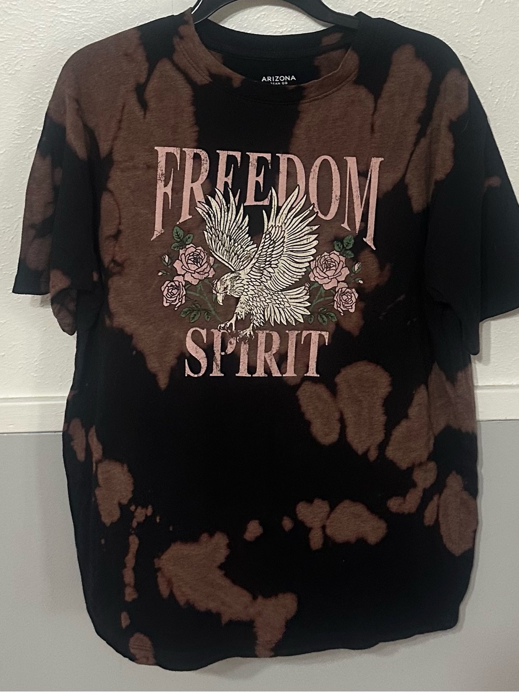 Arizona Jean Company Black & Brown Tie-Dye 'Freedom Spirit' Graphic Tee